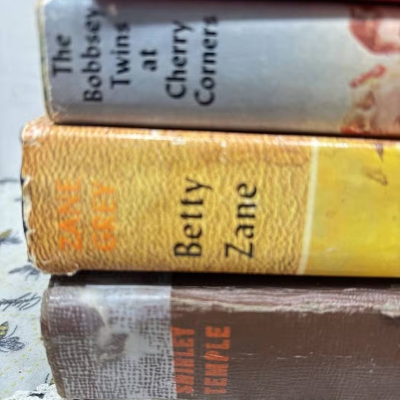 Vintage Comic Book Collection - Picture 12 of 12